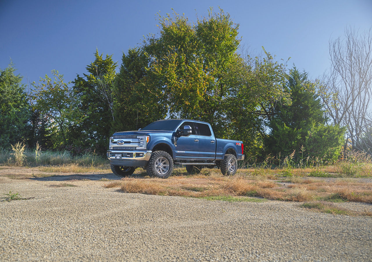 2020 Ford F250 Lariat - Fuel ROGUE - Gun Metal | Fuel Off